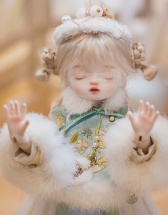 [Pre-Order] White Square Cake